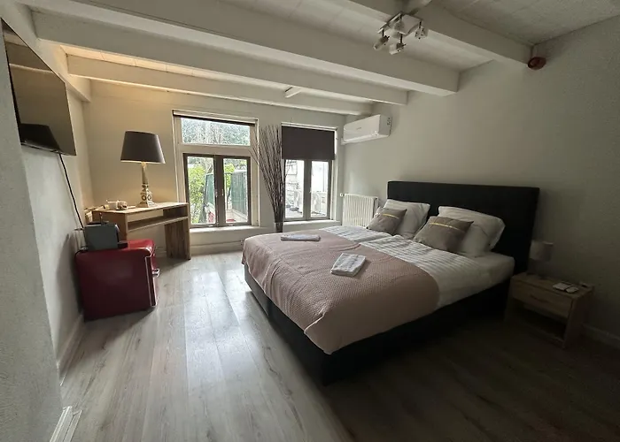 Hotel De Bronzen Koets