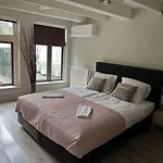 De Bronzen Koets Hotel