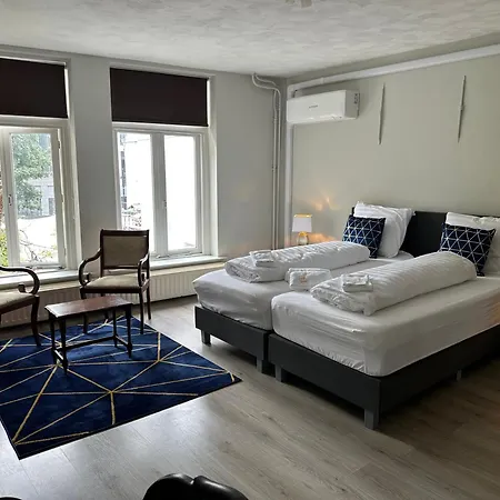 Hotel De Bronzen Koets